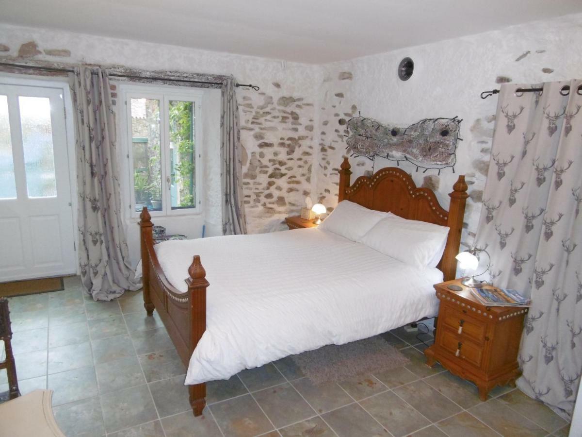 Alba Melusine Bed & Breakfast Vouvant ภายนอก รูปภาพ